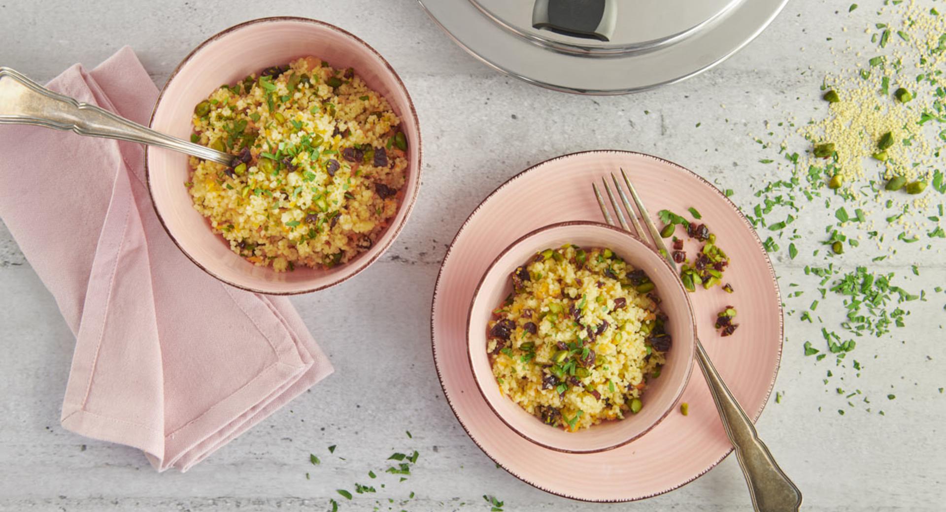 Couscous-Salat mit Cranberries und Pistazien