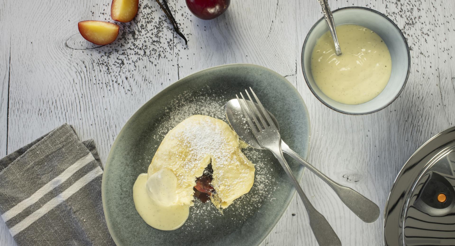 Gefüllte Dampfnudeln mit Vanillesauce