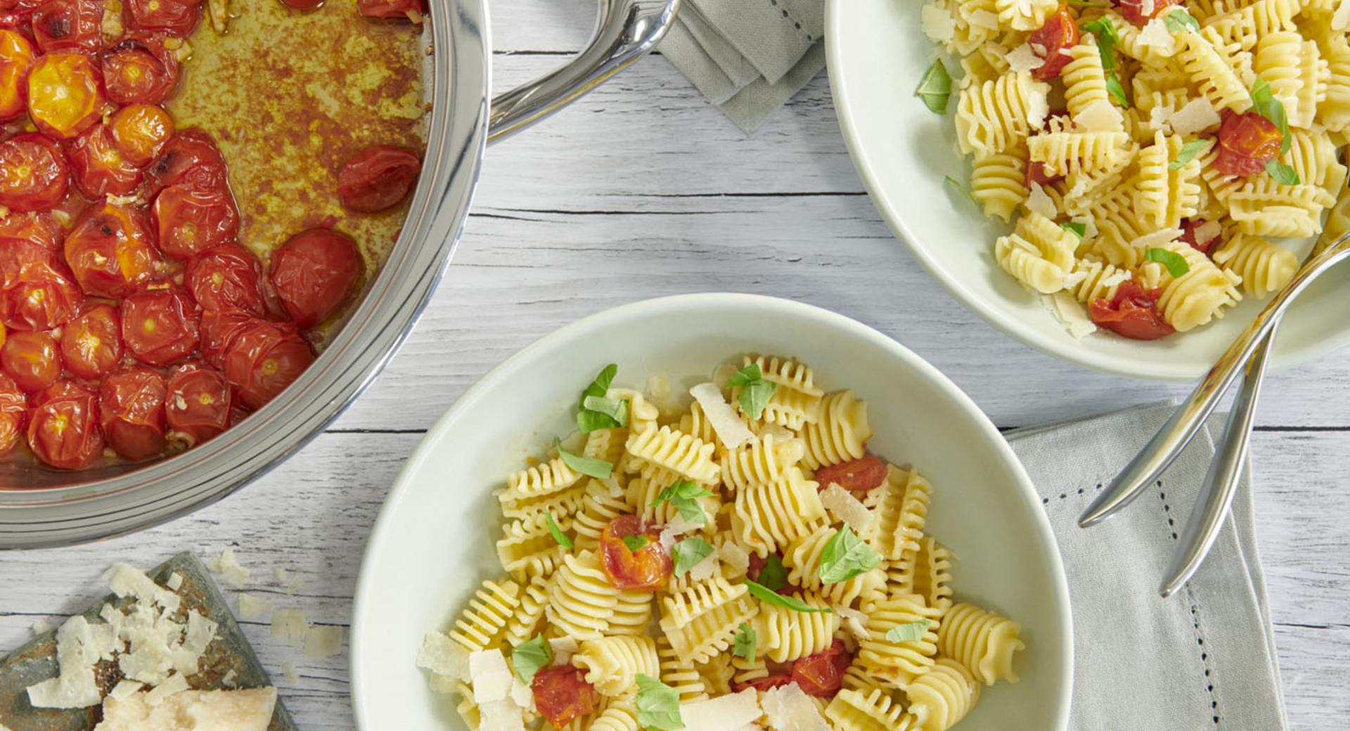 Pasta mit karamellisierten Tomaten