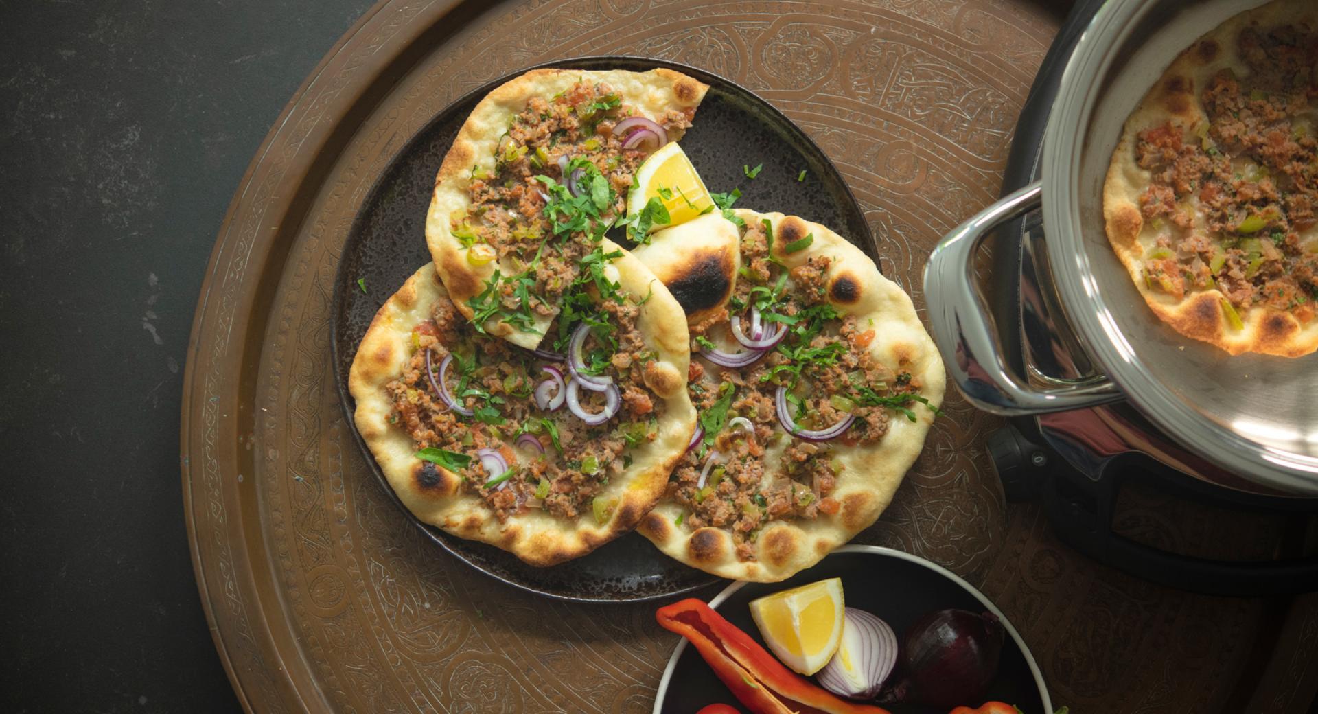 Türkische Pizza (Lahmacun)