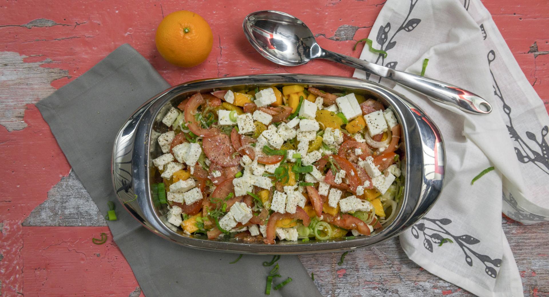 Tomatensalat mit Orangen und Feta