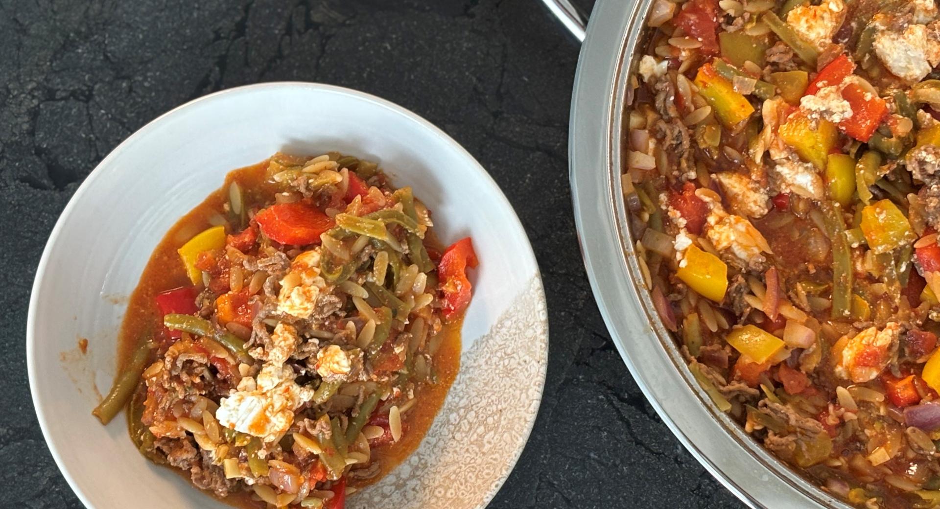 Griechische Orzo-Pfanne