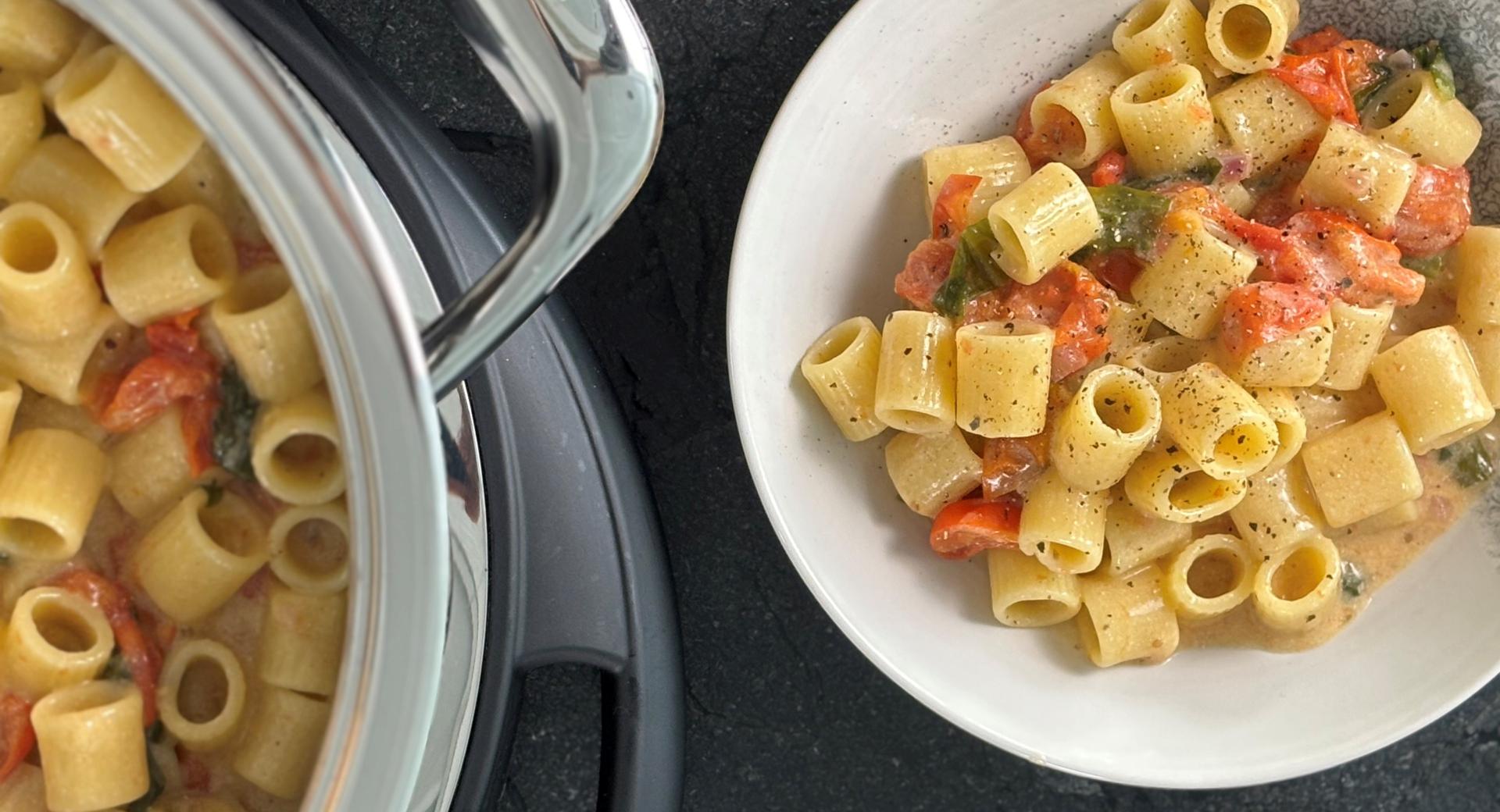 Bärlauch-Pasta mit Tomaten
