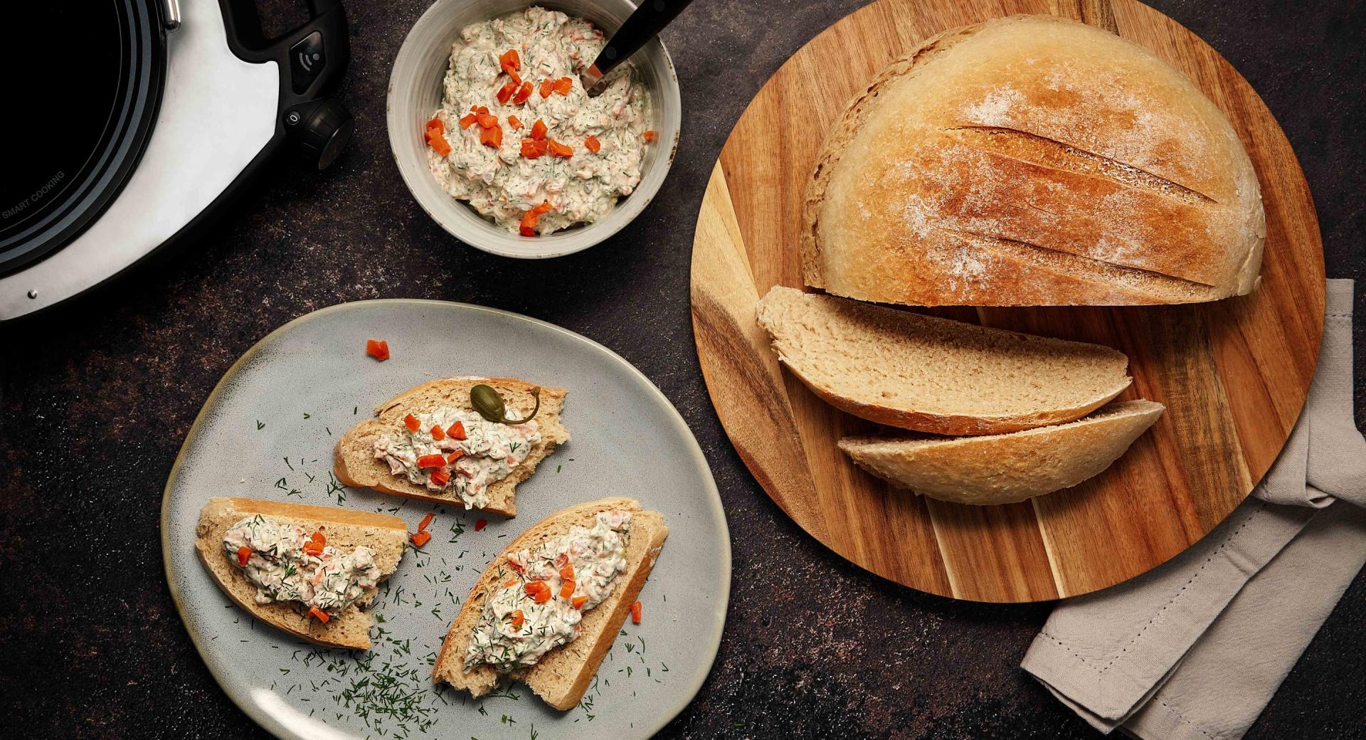 Joghurtbrot mit Lachscreme