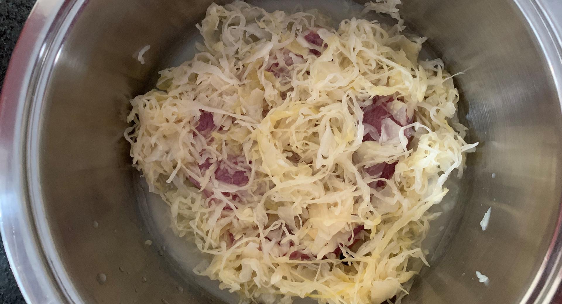  Saftplätzli mit Sauerkraut