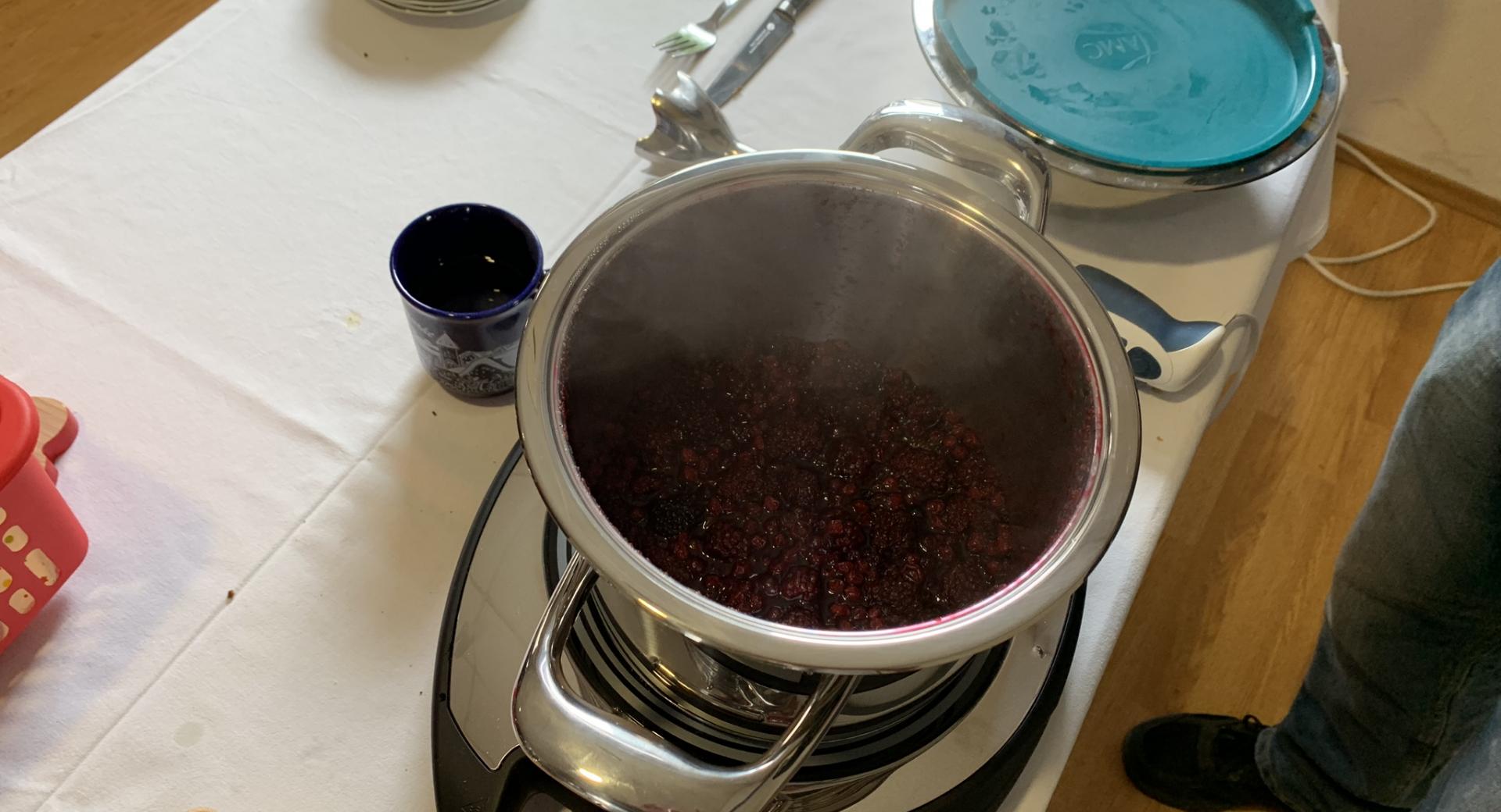 Topfennockerl mit Fruchtsauce