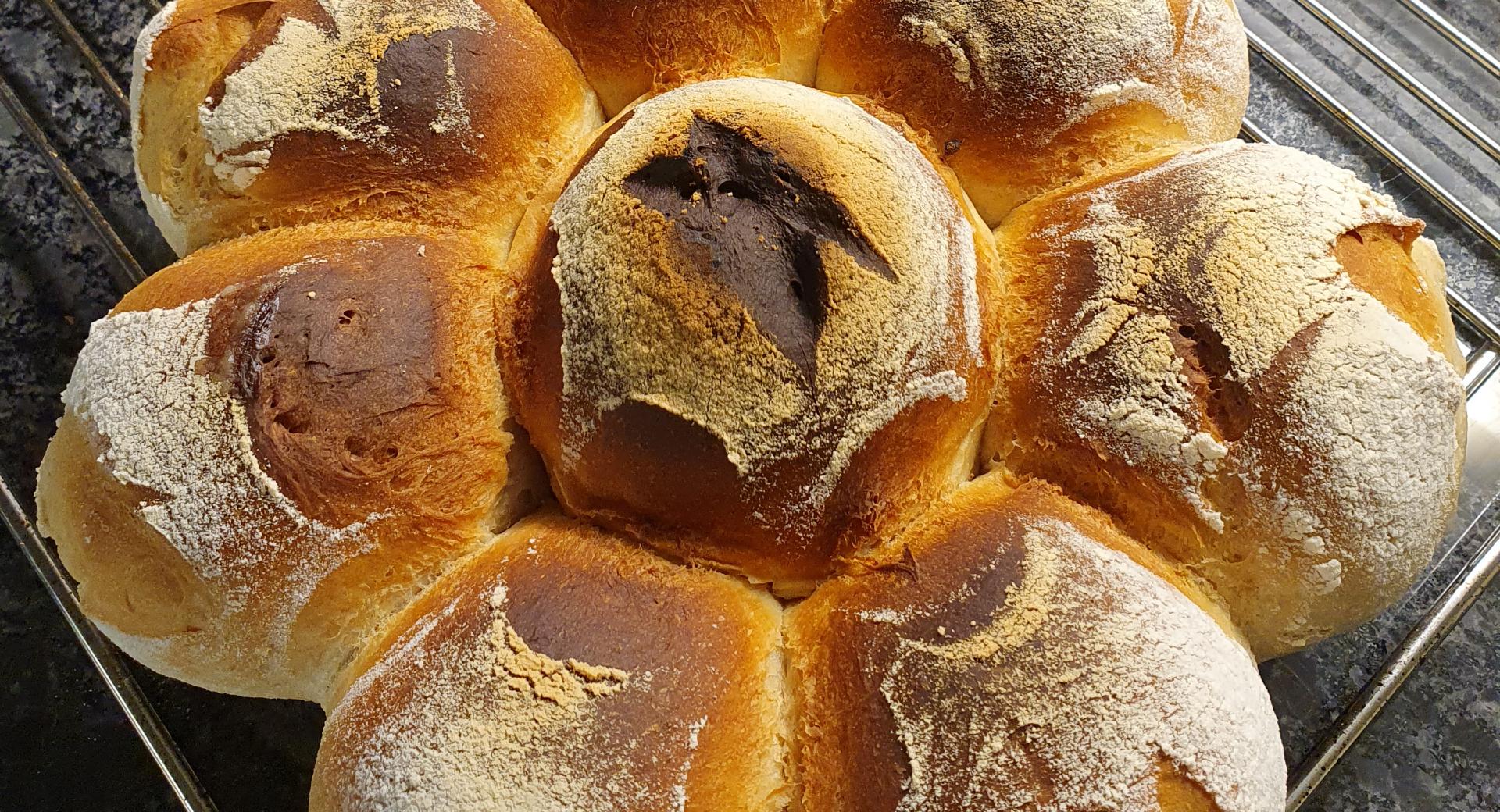 Sauerteig-Brötchen