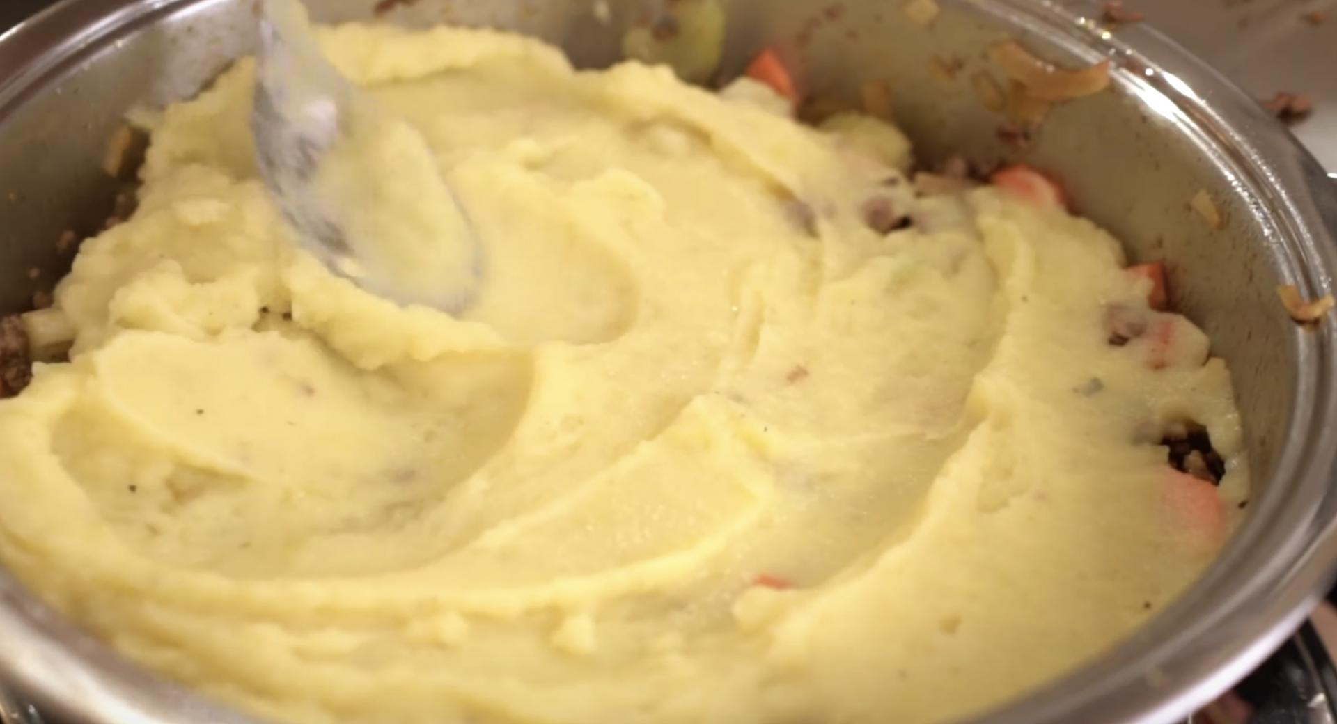 Hackfleisch-Kartoffelbrei-Auflauf