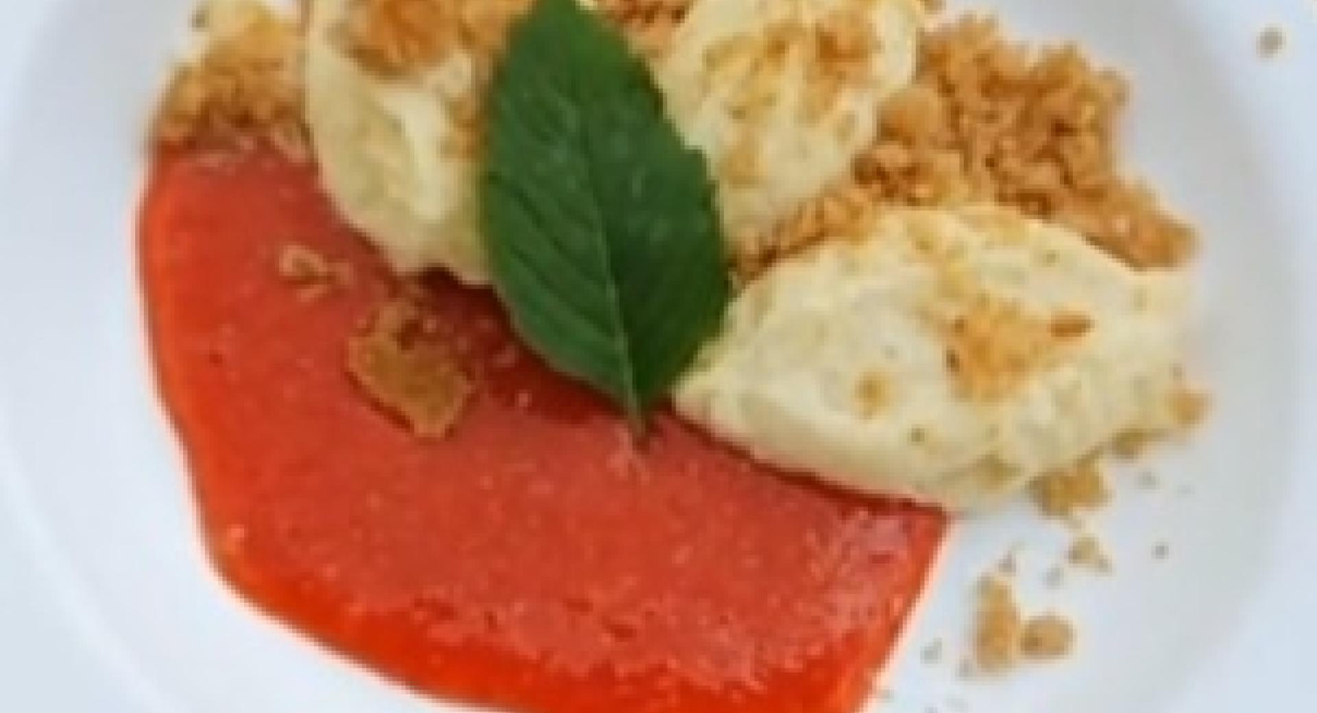 Topfenknödel mit Butterbrösel