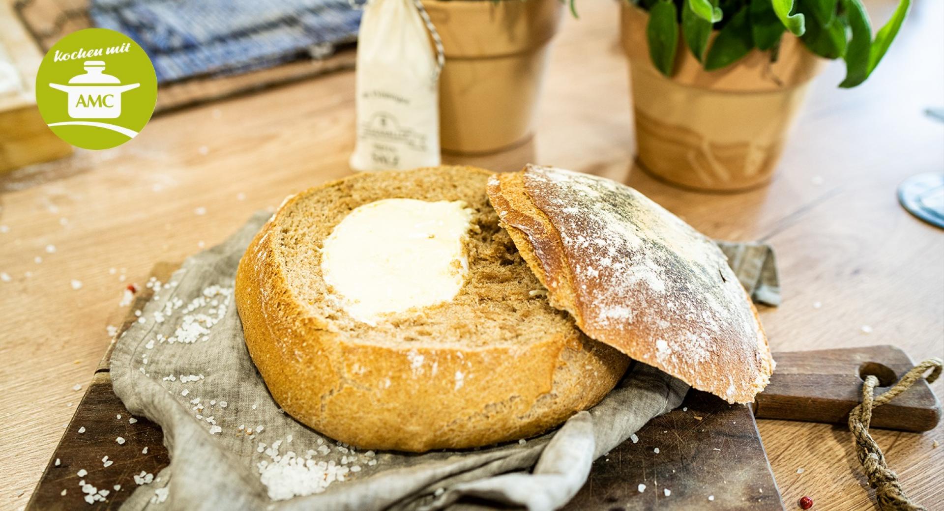 Brot mit Camembert