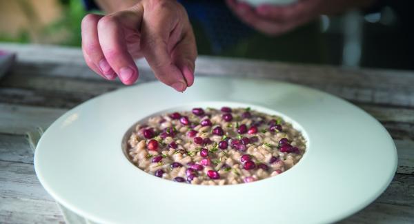 Rosérisotto mit Granatapfel