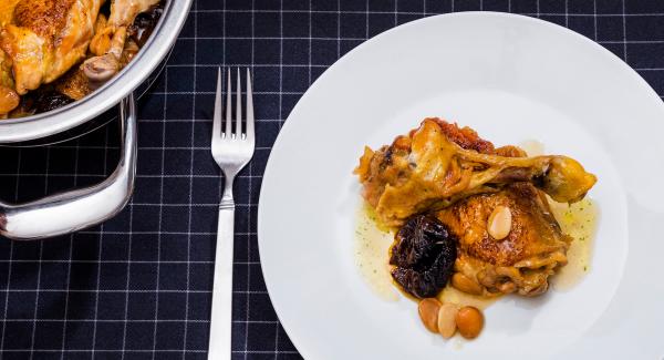 Hähnchenragout mit getrockneten Früchten