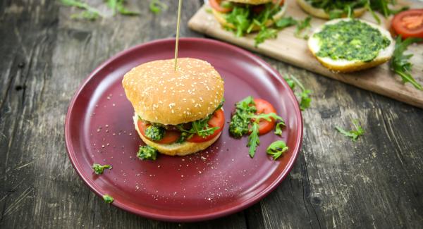 Hamburger mit Pesto 