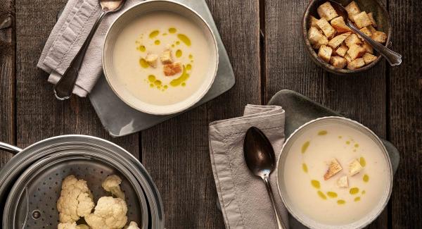 Kalte Blumenkohlsuppe