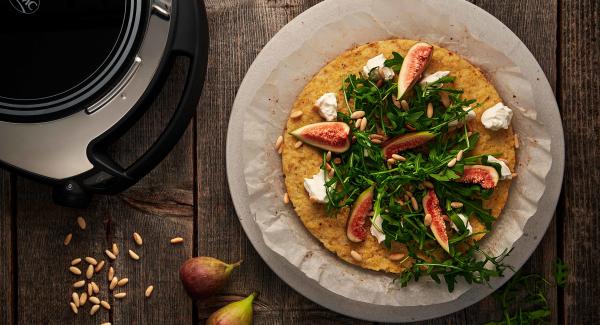 Blumenkohlpizza mit Ziegenfrischkäse