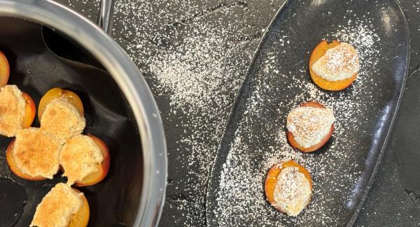 Mallorquinische Ofen-Pfirsiche (Melocotones al horno)