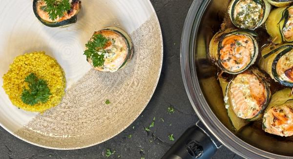 Mediterrane Lachs-Röllchen mit Zitronen-Quinoa