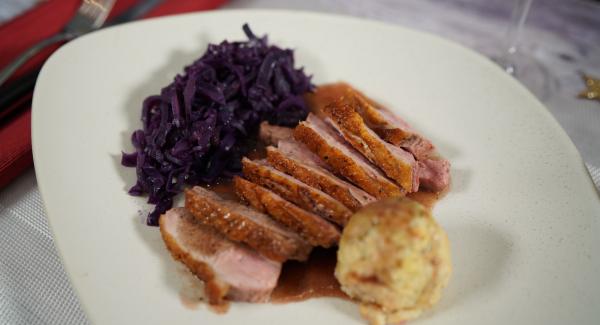 gebackene Ente mit Rotkohl