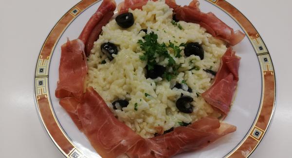 Mediterranes Risotto mit Serranoschinken