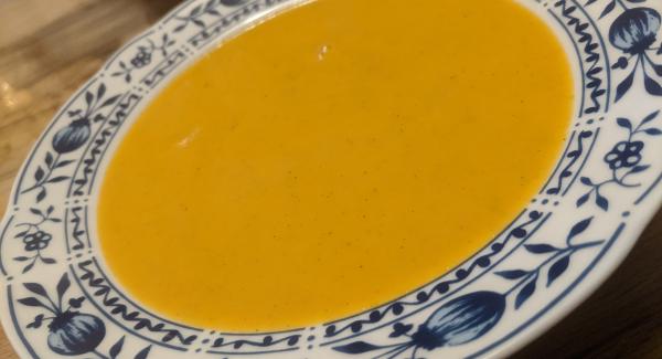 Suppe von Möhren und Kartoffeln