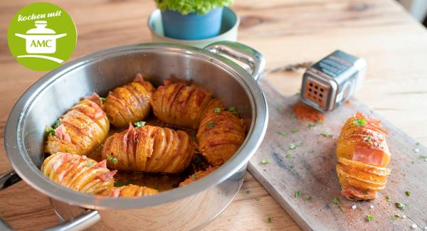 gebackene gefüllte Kartoffeln