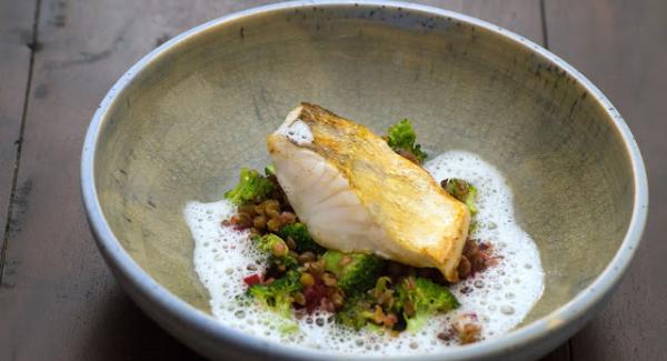 Berglinsen mit Fisch