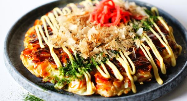 Okonomiyaki (Japanische Pizza)
