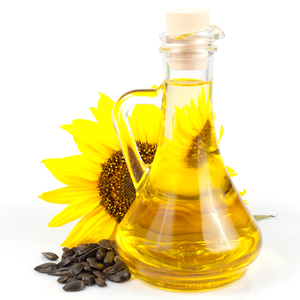 Подсолнечное масло запахло. 50 Мл подсолнечного масла. Helianthus annuus Seed Oil. Масло подсолнечное нерафинированное. Подсолнечное масло на белом фоне.