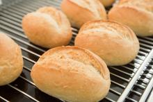 Aufbackbrötchen