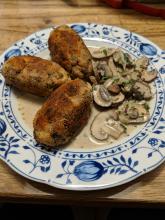 Brezelkroketten mit Rahmpilzen