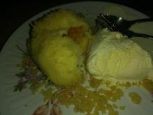 Marillenknödel mit süßen Bröseln