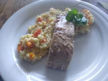 Confierter Wildlachs mit Kürbis-Kokos Risotto