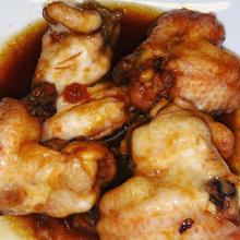 Pouletflügel in Soja-, Honig-, Zitronensauce