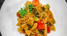 Farfalle con Pollo